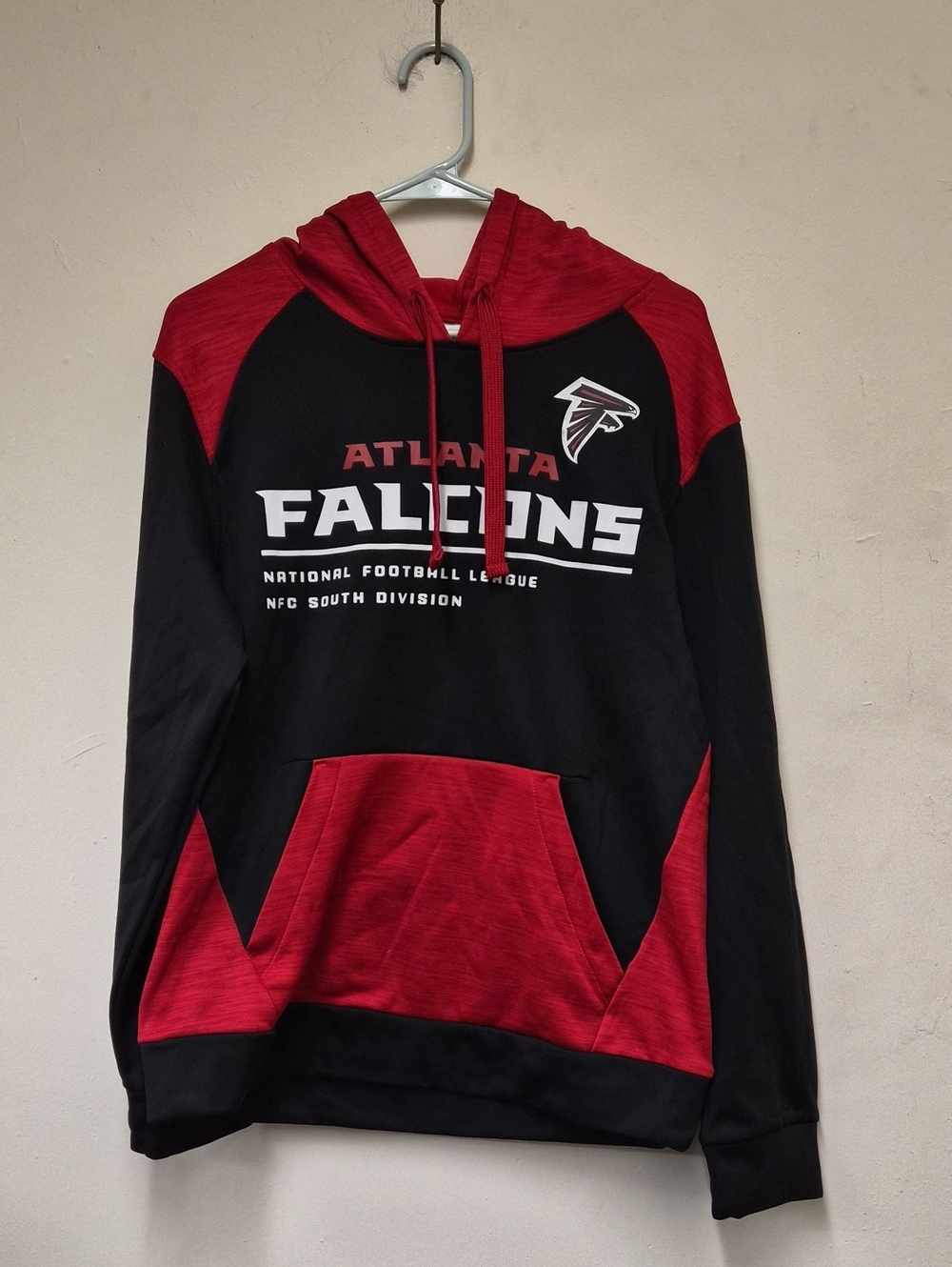 NFL Atlanta Falcons Black and Red Hooded Pullover | Size M